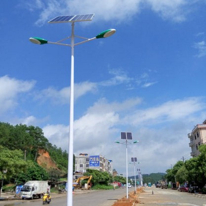 新农村路灯10米双臂太阳能led路灯户外防水超亮持久