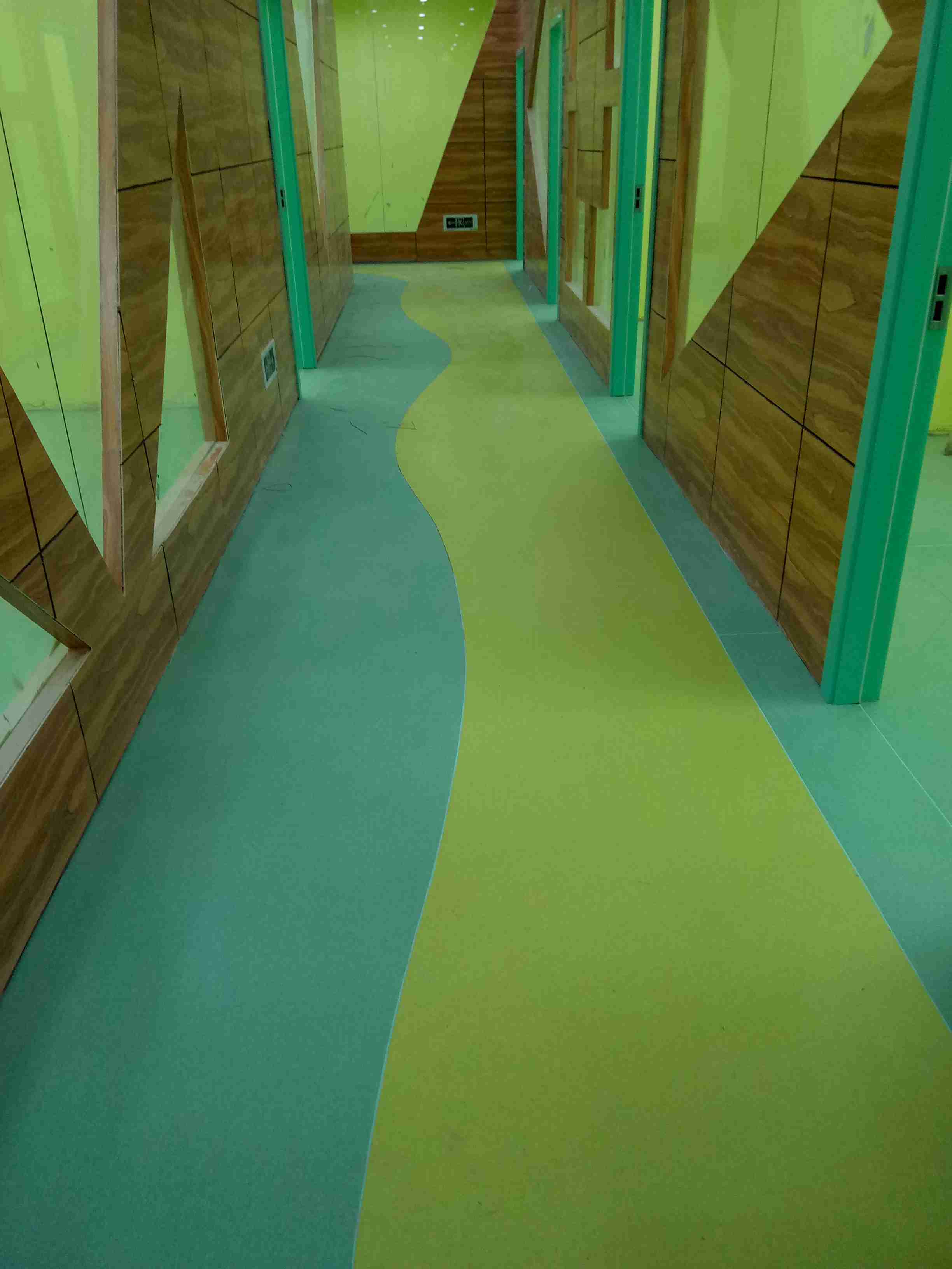 遂宁市安居区PVC塑胶地板健身房南充2mm私教地板