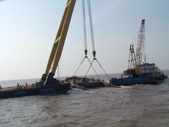 南京中潜潜水打捞码头清淤 河道清淤 码头检测 气囊封