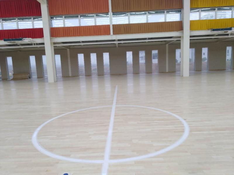 郑州篮球馆木地板,胜枫专业安装篮球木地板