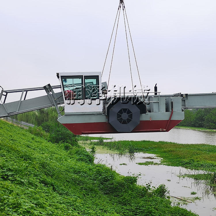 江西大型水库水面垃圾水草收割清理船 漂浮树枝打捞船