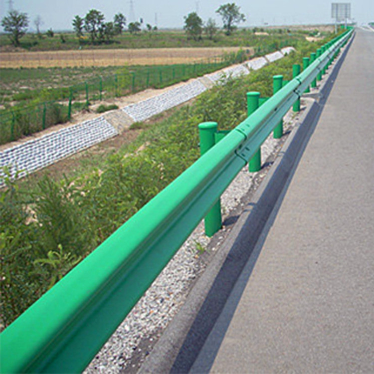 厂家批发高速公路防护波形护栏热镀锌原材料可定制各种型