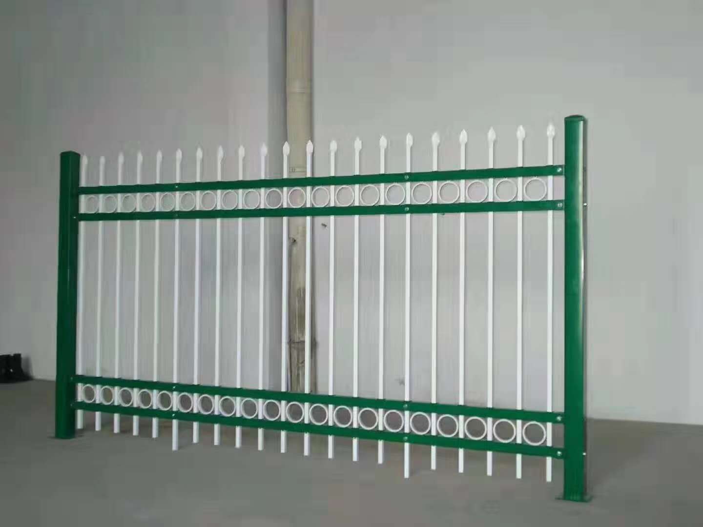 供应工艺锌钢护栏价格-昆明锌钢护栏厂家-铁艺大门