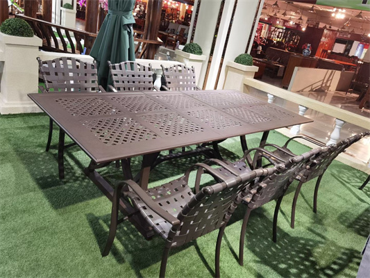 天津厂家定做户外防雨防晒铸铝桌椅