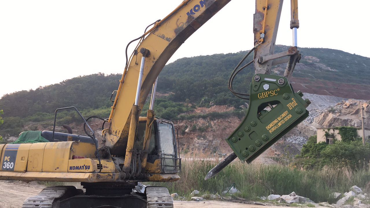韩国进口机芯工兵破碎锤165毫米液压破碎锤ZFB13F