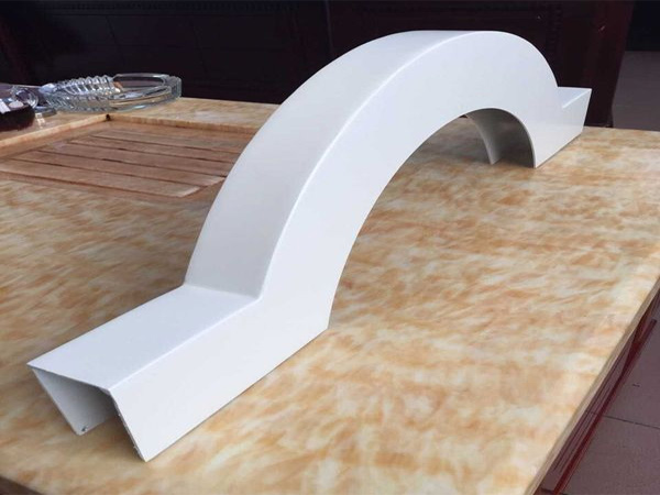 北京双曲面圆弧形铝方通设计-北京铝方通厂家