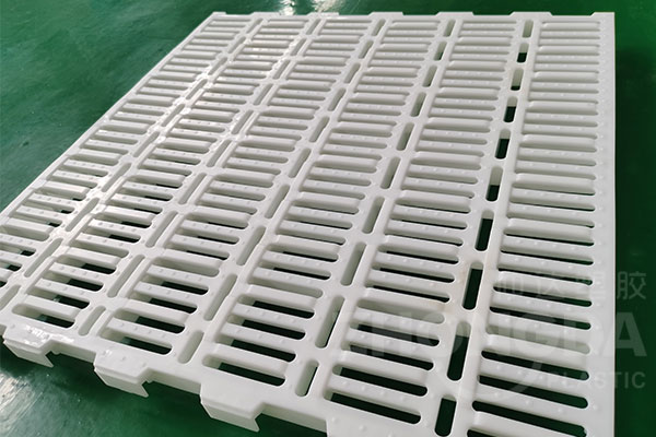 仲达塑胶 猪场产床漏缝板厂家 保育栏专用塑料漏缝板