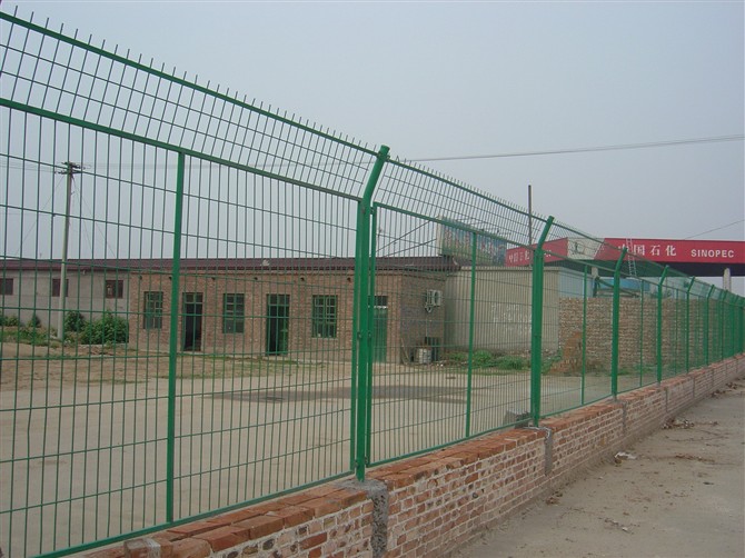 广州厂家现货框架护栏 公路小区围栏 浸塑护栏网