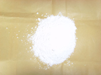 常年供应高纯超细氧化锆陶瓷粉