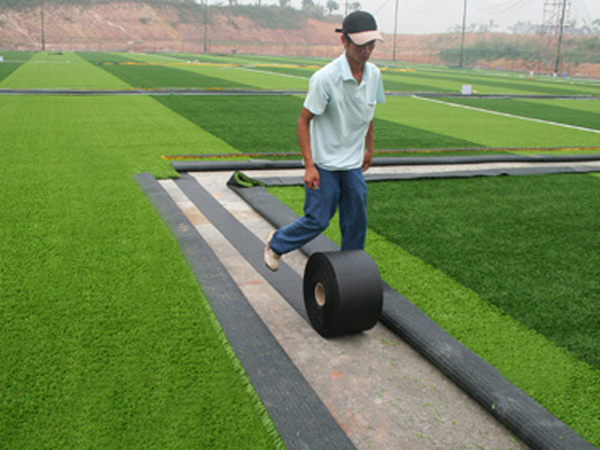 天津五人足球场专用人造草坪铺设厂家直销