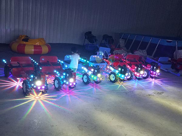 郑奥游乐双十二热销新款儿童拖拉机网红电动带斗东方红玩具车