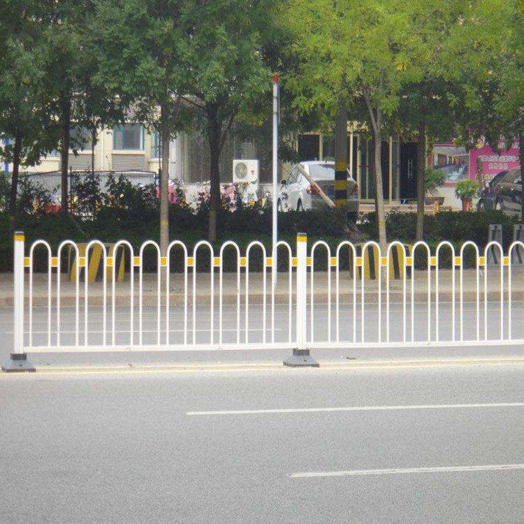 市政道路安全隔离防护栏  配件齐全  简单拼接
